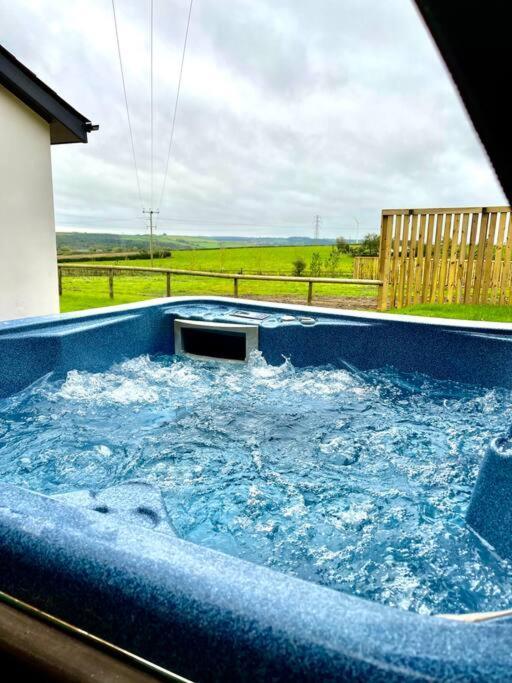 New! Country Boutique Escape . Hot Tub Villa Weare Giffard Eksteriør billede